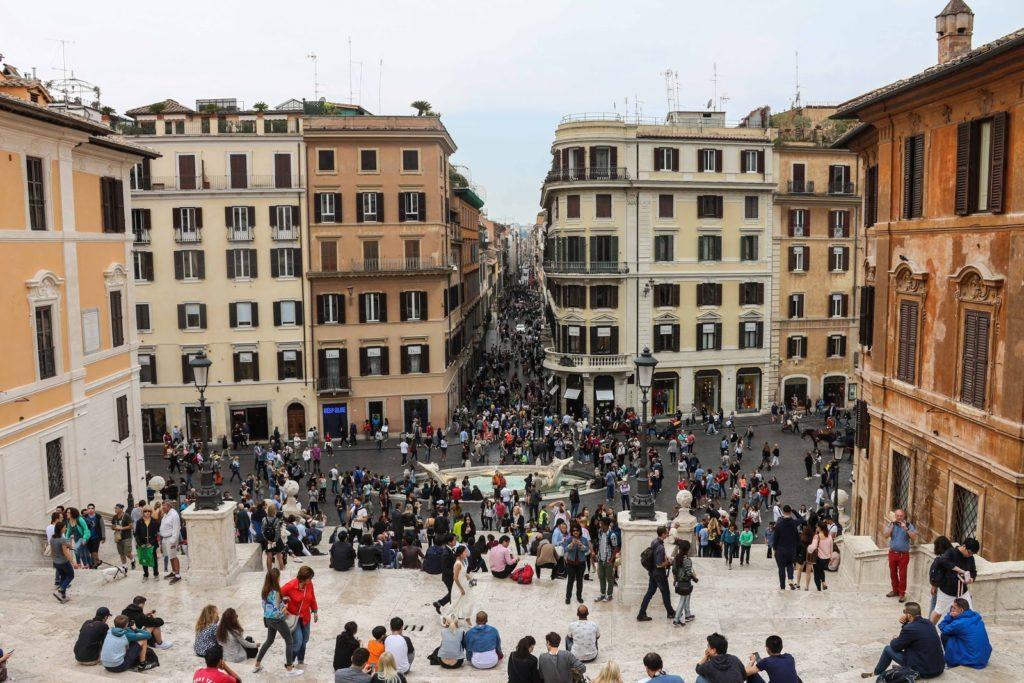 Crowded Piazza de Spagna